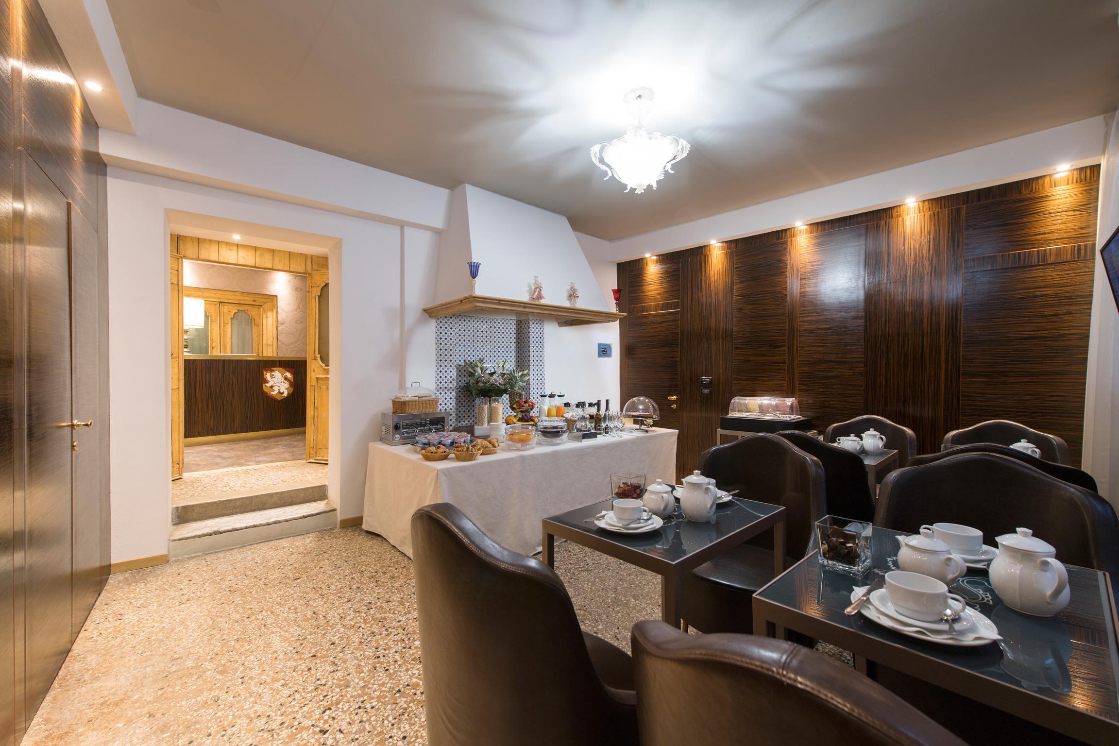 Locanda Leon Bianco On The Grand Canal Venice Exterior photo