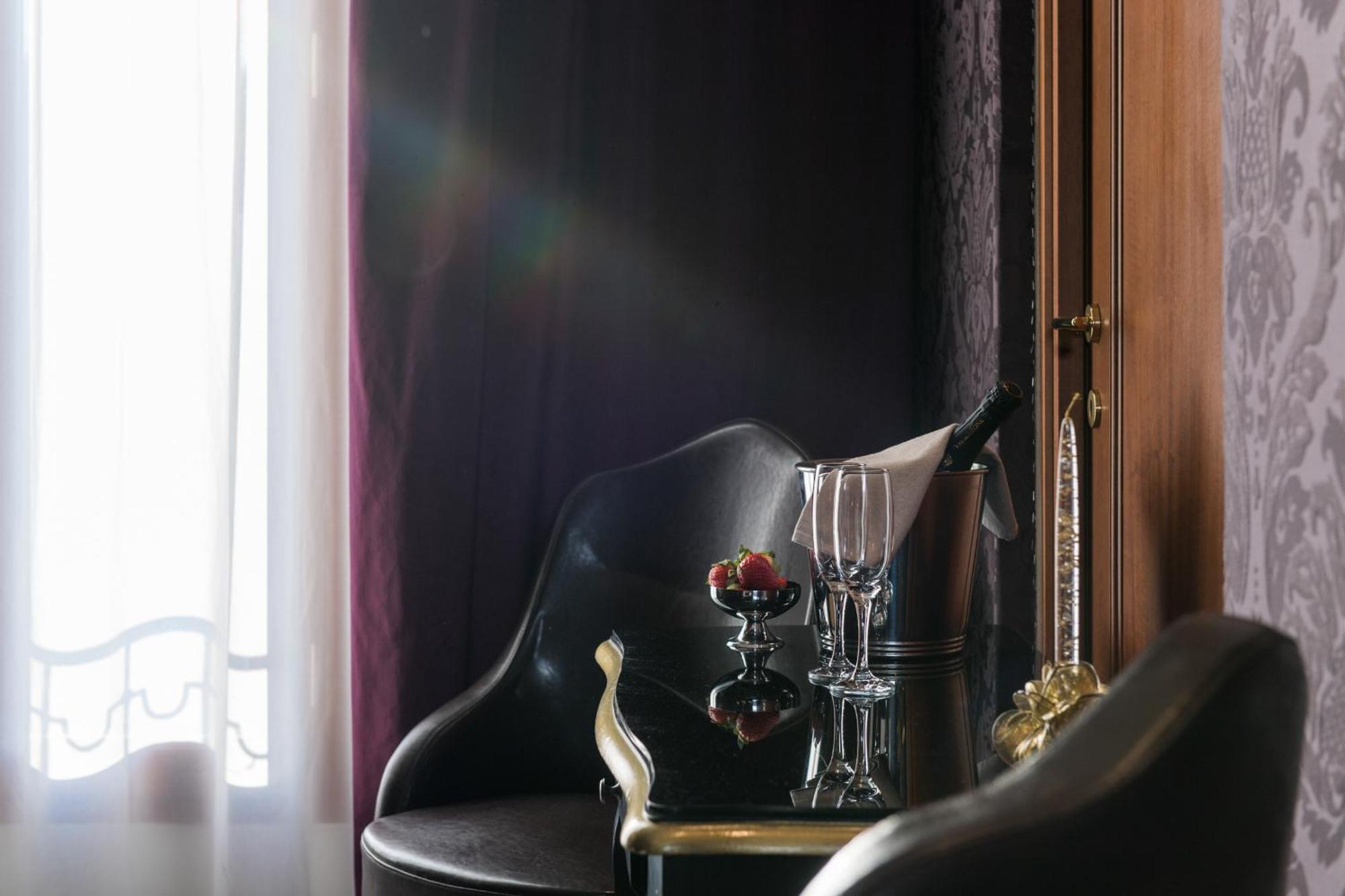 Locanda Leon Bianco On The Grand Canal Venice Room photo